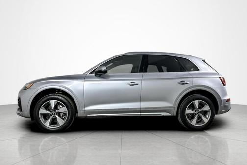Florett Silver Metallic 2022 Audi Q5 40 Premium Plus