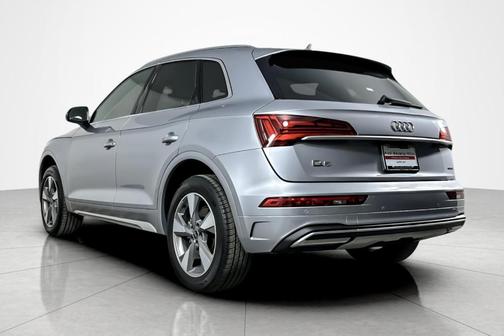 Florett Silver Metallic 2022 Audi Q5 40 Premium Plus