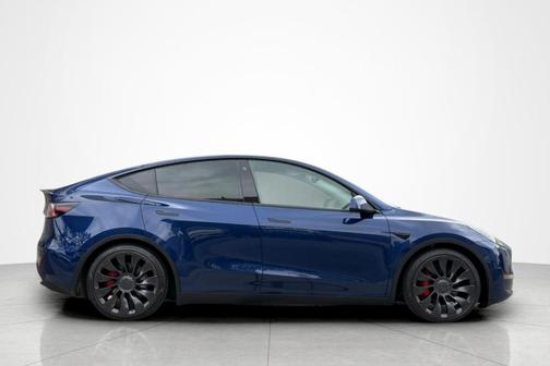 Blue 2022 Tesla Model Y Performance