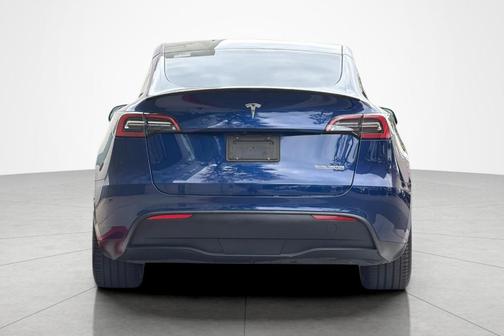 Blue 2022 Tesla Model Y Performance