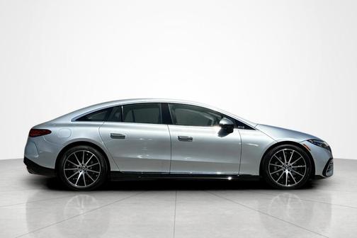 Cirrus Silver Metallic 2026 Mercedes-Benz EQS 450 Base 4MATIC