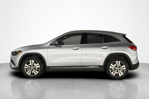 Cirrus Silver Metallic 2026 Mercedes-Benz GLA 250 Base