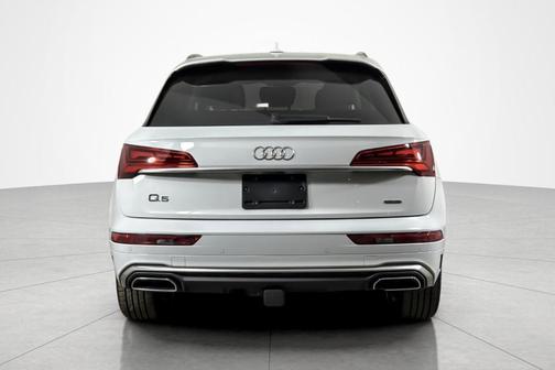 Glacier White Metallic 2023 Audi Q5 45 S line Premium Plus