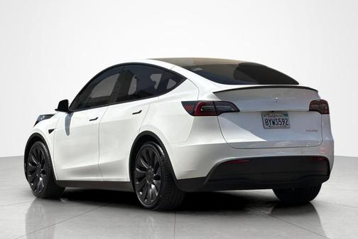 Arctic White 2021 Tesla Model Y Performance