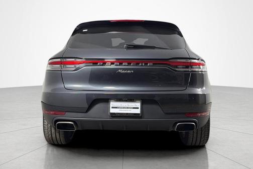 Volcano Grey Metallic 2020 Porsche Macan Base
