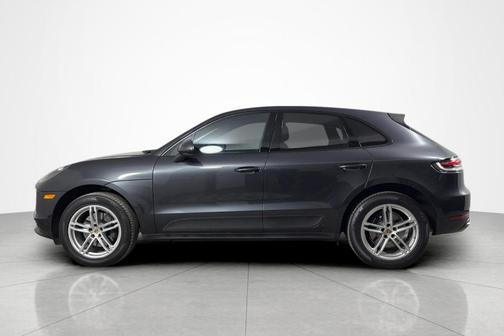 Volcano Grey Metallic 2020 Porsche Macan Base