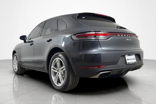 Volcano Grey Metallic 2020 Porsche Macan Base