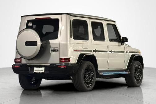 Iridium Silver Metallic 2027 Mercedes-Benz G-Class 580E