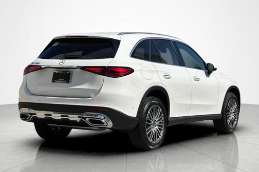 Polar White 2026 Mercedes-Benz GLC 300 Base