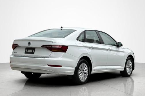 Pure White 2019 Volkswagen Jetta 1.4T S