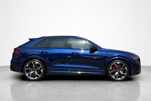 Navarra Blue Metallic 2024 Audi RS Q8 4.0T quattro