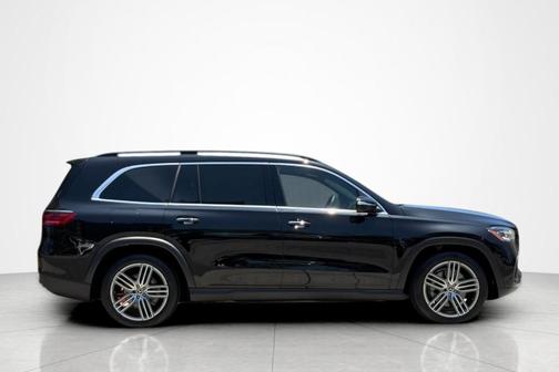 Obsidian Black 2026 Mercedes-Benz GLS 450 4MATIC