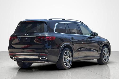 Obsidian Black 2026 Mercedes-Benz GLS 450 4MATIC