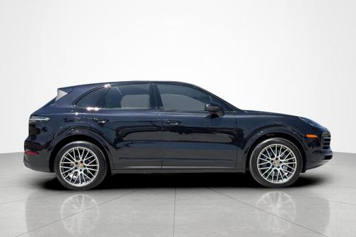 Black 2022 Porsche Cayenne Platinum Edition