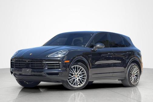 Black 2022 Porsche Cayenne Platinum Edition