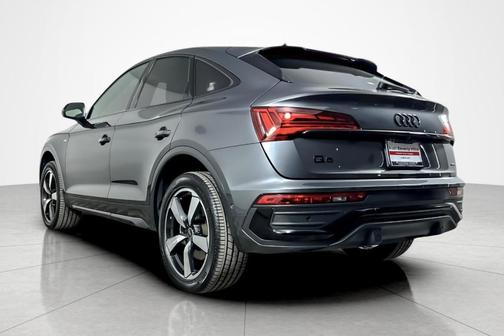 Daytona Gray Pearl Effect 2023 Audi Q5 45 S line Prestige