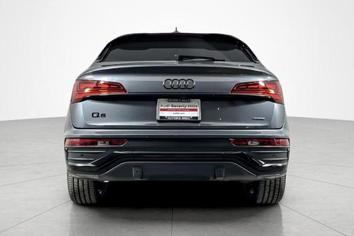 Daytona Gray Pearl Effect 2023 Audi Q5 45 S line Prestige