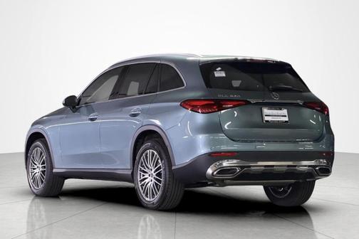 Verde 2026 Mercedes-Benz GLC 300 Base
