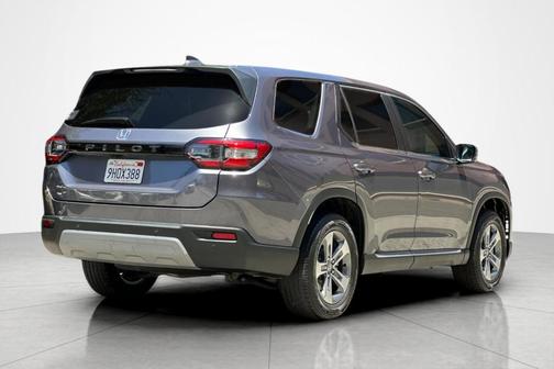 Gray 2025 Honda Pilot EX-L