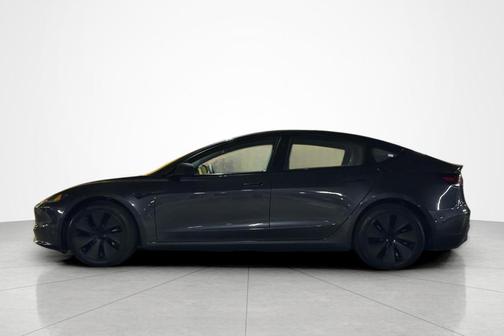 Gray 2024 Tesla Model 3 Long Range