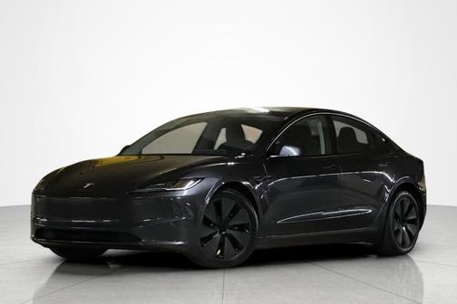 Gray 2024 Tesla Model 3 Long Range