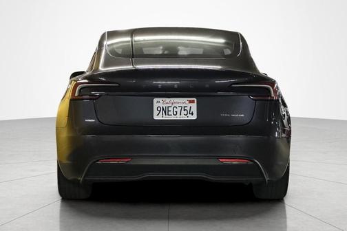 Gray 2024 Tesla Model 3 Long Range