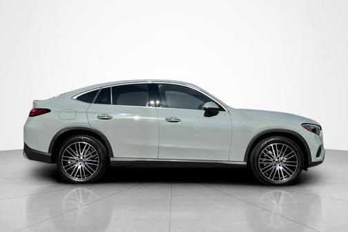 Alpine Green 2026 Mercedes-Benz GLC 300 Base 4MATIC