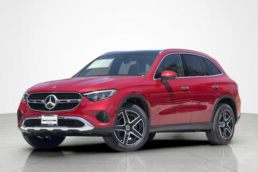 MANUFAKTUR Patagonia Red Metallic 2026 Mercedes-Benz GLC 300 Base