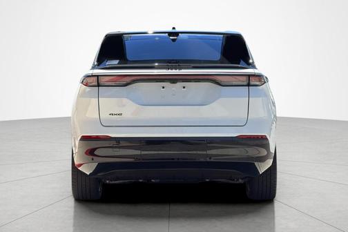 Bright 2025 Jeep Wagoneer S Launch Edition