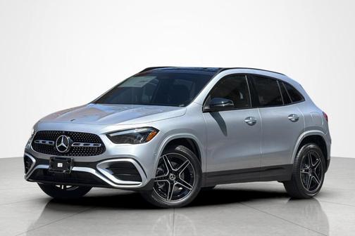 Cirrus Silver Metallic 2026 Mercedes-Benz GLA 250 Base