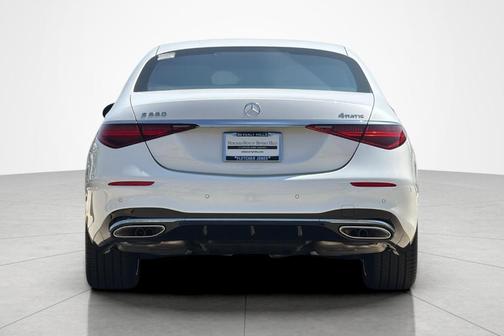 MANUFAKTUR Moonlight White Metallic 2026 Mercedes-Benz S-Class Base