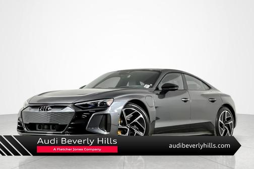 Daytona Gray Pearl Effect 2024 Audi RS e-tron GT Base