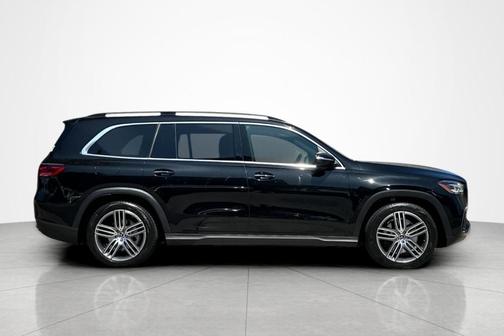 Obsidian Black 2026 Mercedes-Benz GLS 450 4MATIC
