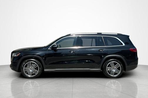 Obsidian Black 2026 Mercedes-Benz GLS 450 4MATIC