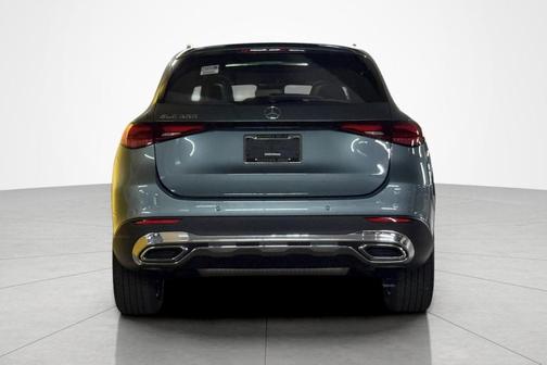Verde 2026 Mercedes-Benz GLC 300 Base