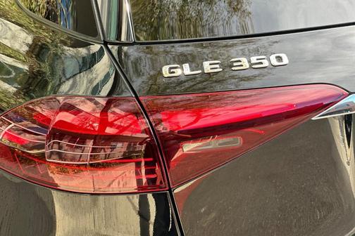 Black 2026 Mercedes-Benz GLE 350 Base