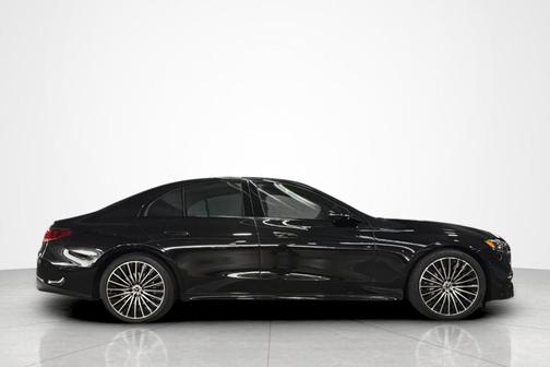 Obsidian Black Metallic 2027 Mercedes-Benz E-Class 350