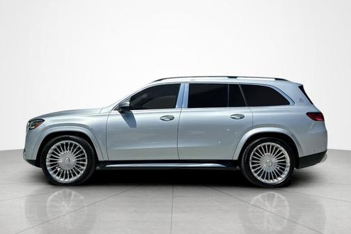 Cirrus Silver Metallic 2026 Mercedes-Benz Maybach GLS 600 4MATIC
