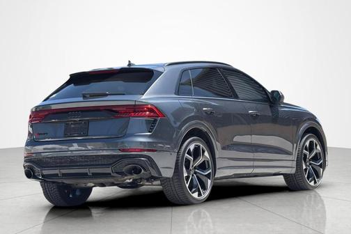 Daytona Gray Pearl Effect 2023 Audi RS Q8 4.0T quattro