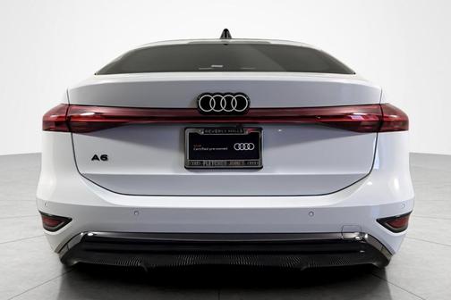 Glacier White Metallic 2025 Audi A6 e-tron Premium