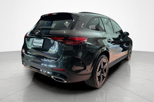 Graphite Gray Metallic 2026 Mercedes-Benz GLC 300 Base
