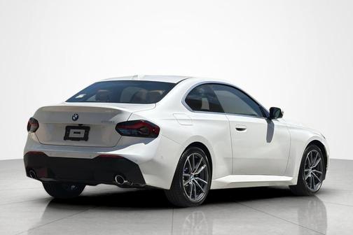 Mineral White Metallic 2024 BMW 230 i