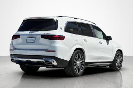 Moonlight White 2026 Mercedes-Benz Maybach GLS 600 4MATIC