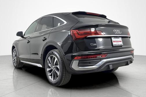 Mythos Black Metallic 2023 Audi Q5 45 S line Premium Plus