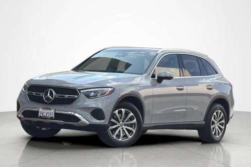 Alpine Green 2026 Mercedes-Benz GLC 300 Base