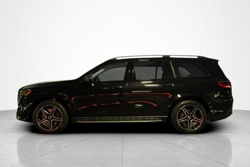 Obsidian Black Metallic 2026 Mercedes-Benz GLS 450 4MATIC