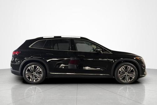 Black 2026 Mercedes-Benz EQS 400 Base 4MATIC