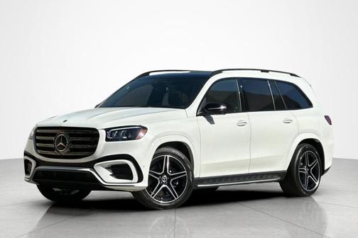 MANUFAKTUR Moonlight White Metallic 2026 Mercedes-Benz GLS 450 4MATIC