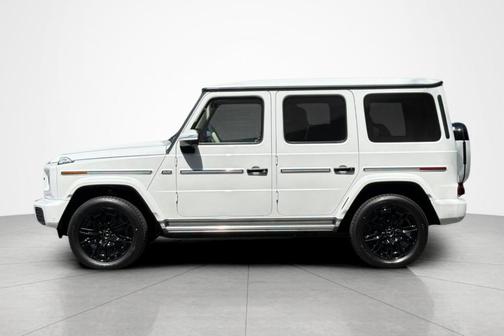MANUFAKTUR Moonlight White Metallic 2026 Mercedes-Benz G-Class Base