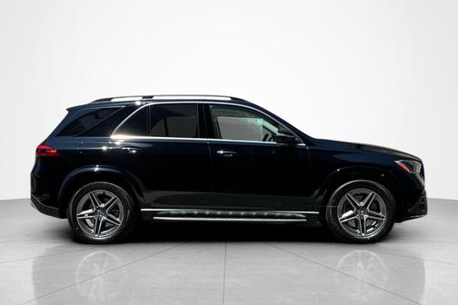Black 2026 Mercedes-Benz GLE 450 4MATIC